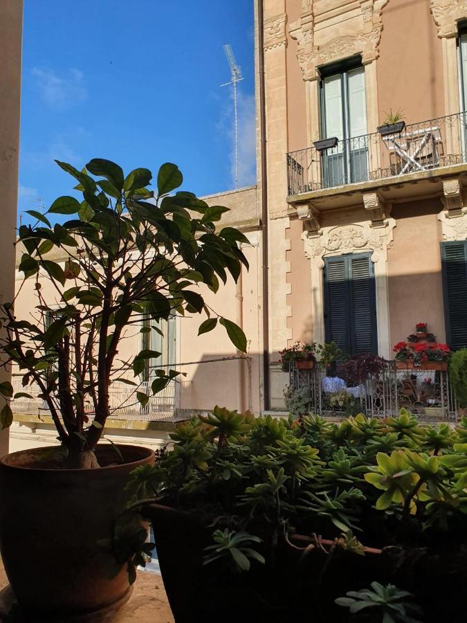 B&B Piazzetta Verdi Лече Екстериор снимка